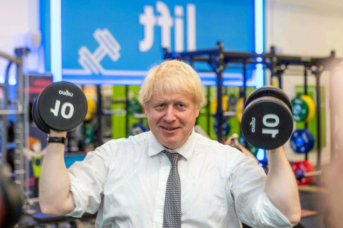 Premierul Boris Johnson s-a apucat serios de sport pentru a încuraja şi populaţia să facă la fel