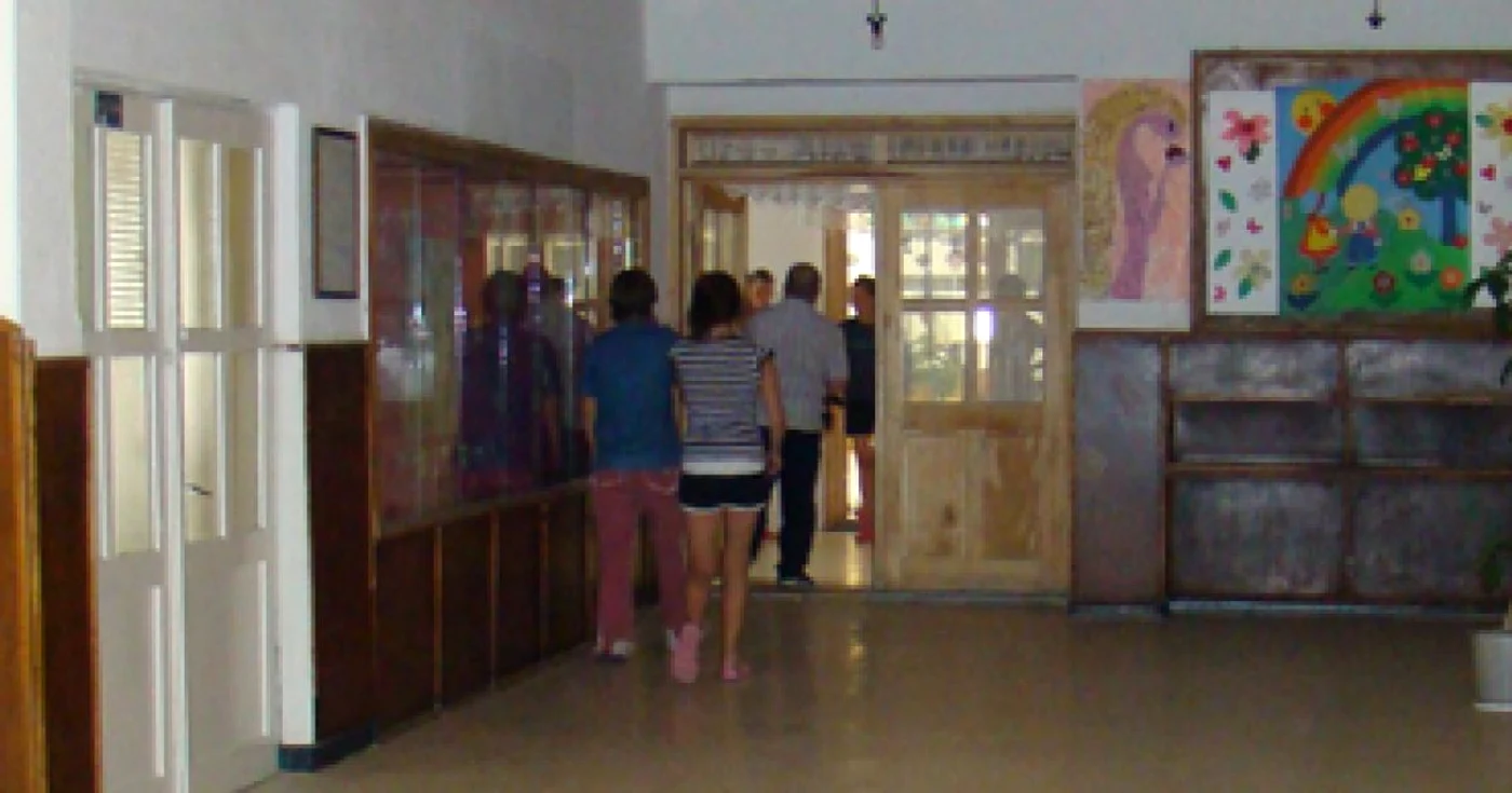 Botosani: Fetele „uşoare“ vor fi trimise la ţară