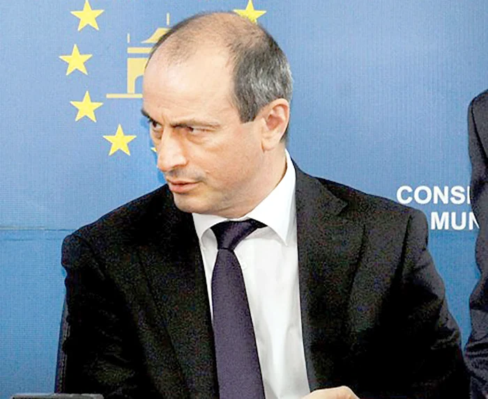 Achim Irimescu, ministrul agriculturii: “În România sunt cazuri în care salamul se spală cu oţet. Statul nu-şi face datoria”