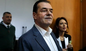 INSTANT LUDOVIC ORBAN 000 INQUAM Photos Malina Norocea jpg