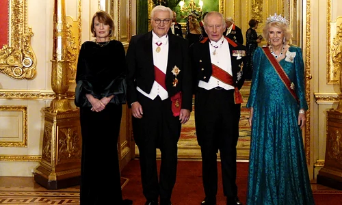 Regina Camilla și Regele Charles la banchetul de stat în cinstea președintelui german Frank Walter Steinmeier și a soției acestuia, Elke Buedenbender GettyImages 2249144337 jpg