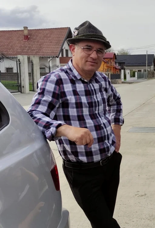 Eroul poveștii noastre în prezent Arhivă personală