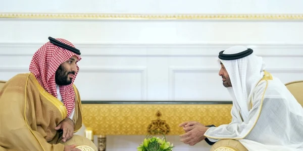Mohammed Bin Salman intr-o intalnire cu printul mostenitor al UAE Sheikh Mohamed bin Zayed Al-Nahyan