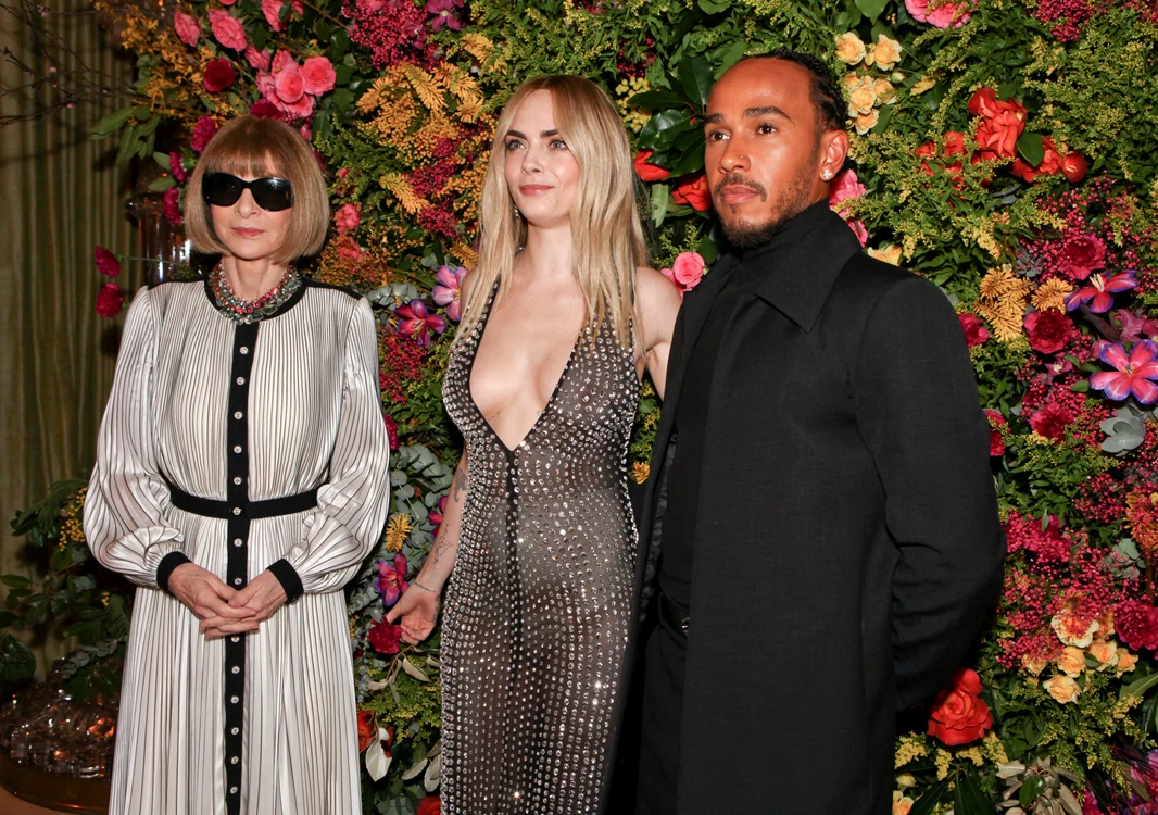 Anna Wintour, Cara Delevingne și Lewis Hamilton, Foto Profimedia