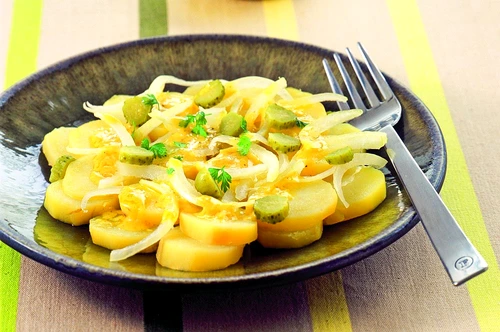 salata cartofi ceapa jpeg