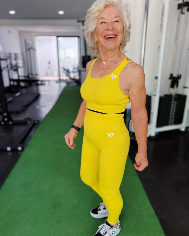 Joan MacDonald și a schimbat viața la 70 de ani