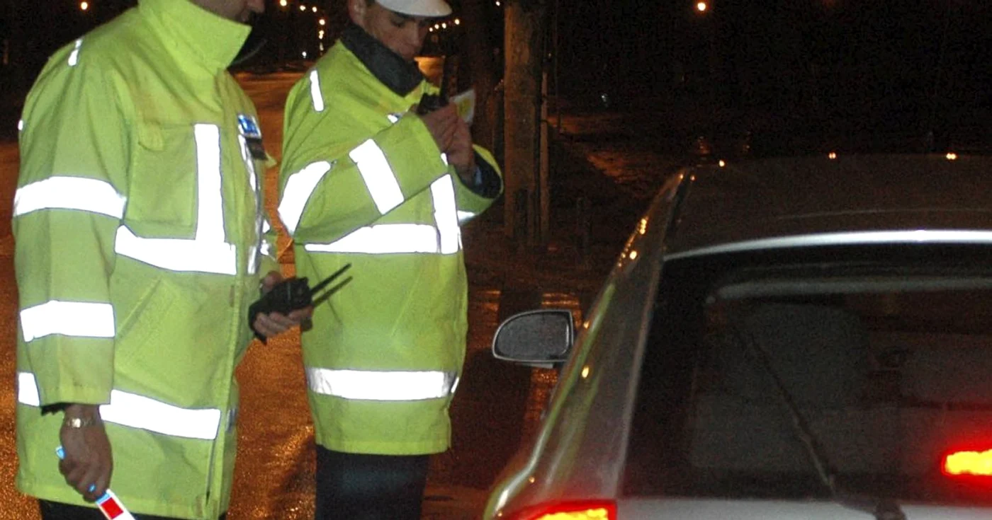Poliţiştii au amendat şoferii-cascadori FOTO Adevărul