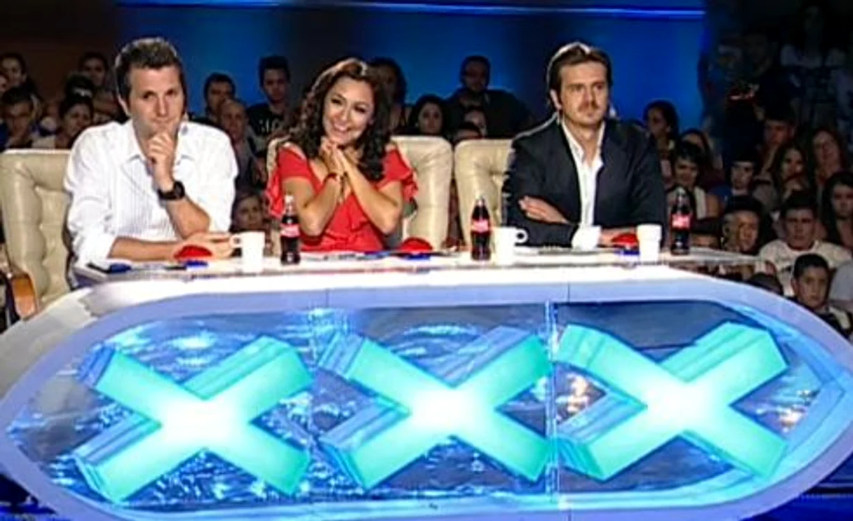 Juraţii Românii au Talent vor alege vinerea viitoare câştigătorul acestui sezon