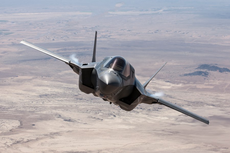 SUA anunță că România va cumpăra 32 de avioane de luptă F-35. Reacția MApN 