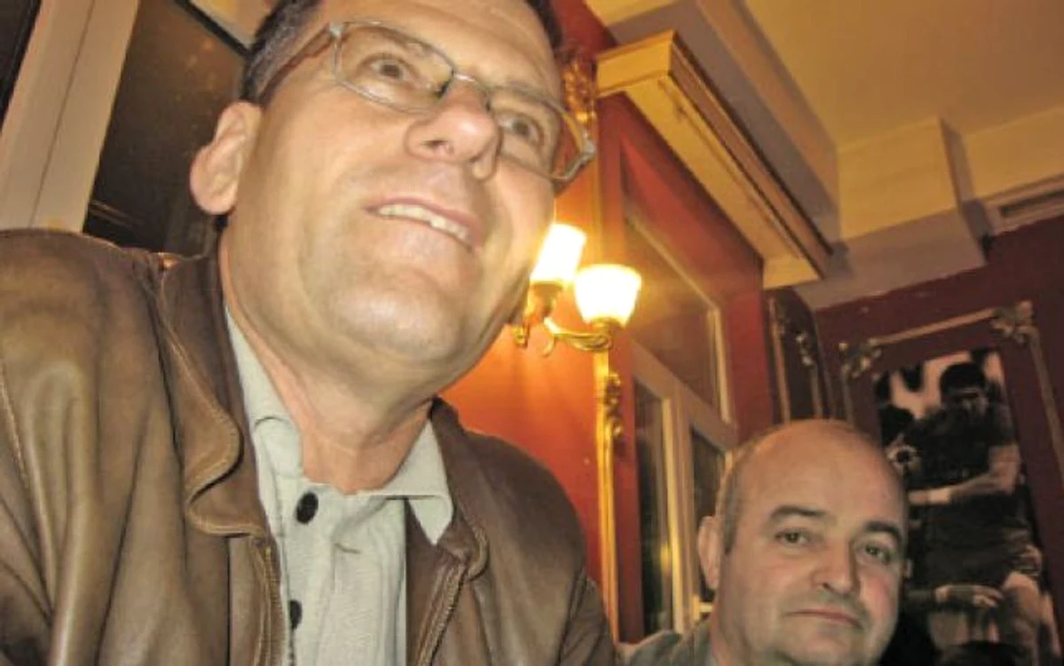 Petre Ignatencu visează cai roşii pe pereţi