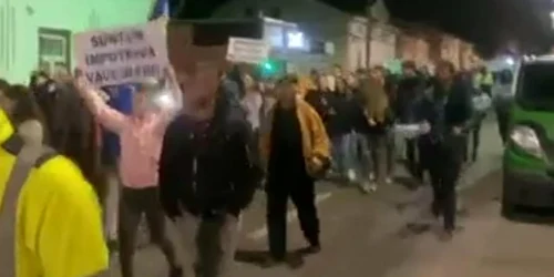 protest anti masca la Radauti 