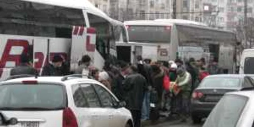 Şoferii de autocar riscă 500 de lei amendă dacă nu au plătit “libera trecere” prin oraş