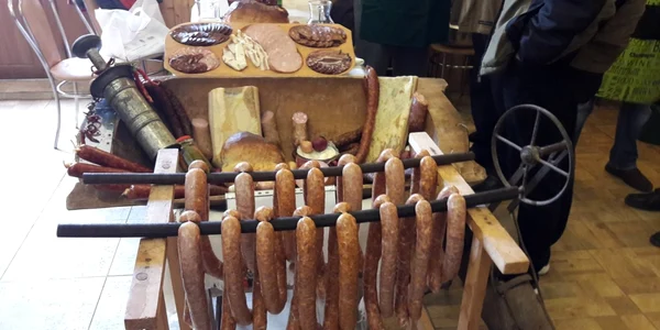 Festivalul cârnaţilor ungureşti de la Tormac FOTO Ş.Both