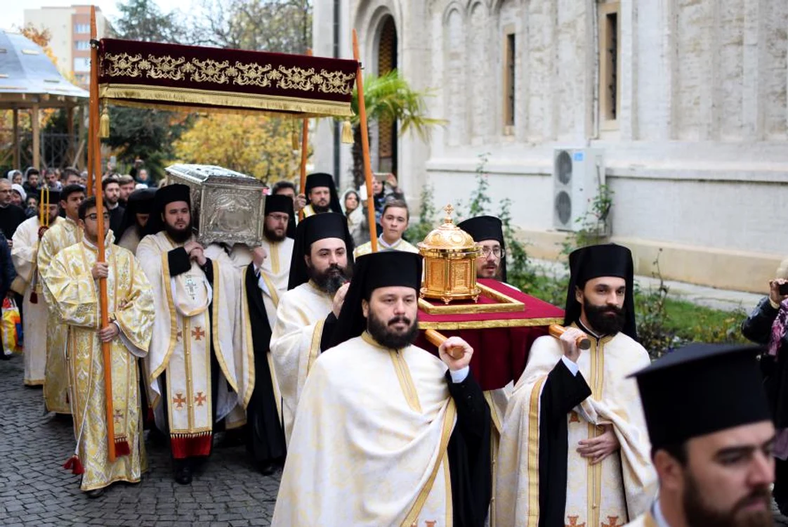 
    Pelerinaj la Mănăstirea Radu Vodă din BucureștiSursa foto Basilica.ro  