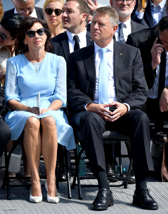 Carmen Iohannis a purtat o ținută prin care a vrut să transmită seninătate