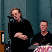 U2 revine la Mount Temple pentru un concert surpriză cu ocazia aniversării a 50 de ani png