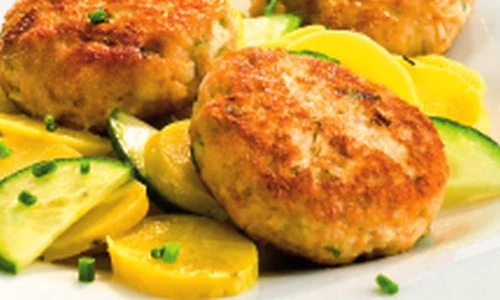 1366385789 4081chiftele 20cu 20salata 20de 20cartofi jpeg