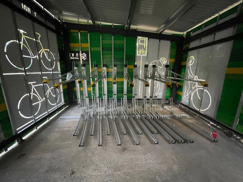 Parcări plătite pentru biciclete, la Brașov. Cât este taxa de siguranță pentru locurile limitate