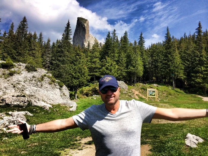 Cătălin Botezatu, Denisa Botcari şi Flore Salalidis au dansat nebuneşte în MamaiaCaptură România TV