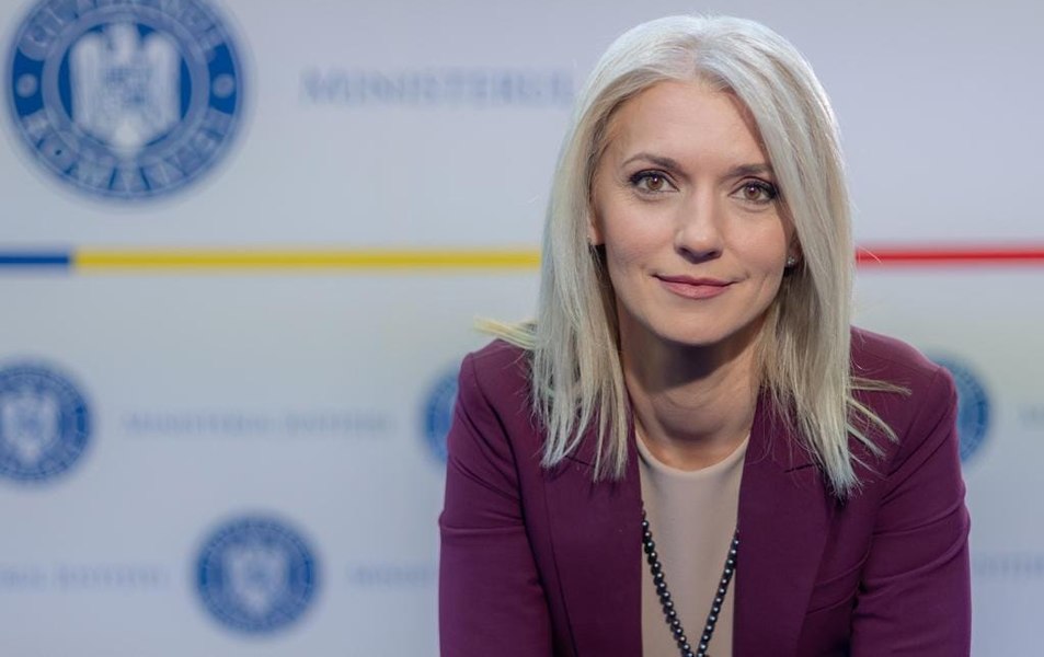 Alina Gorghiu, ministra Justiției: „Marea Britanie răspunde pozitiv cererilor de extrădare pentru fugarii români“ EXCLUSIV