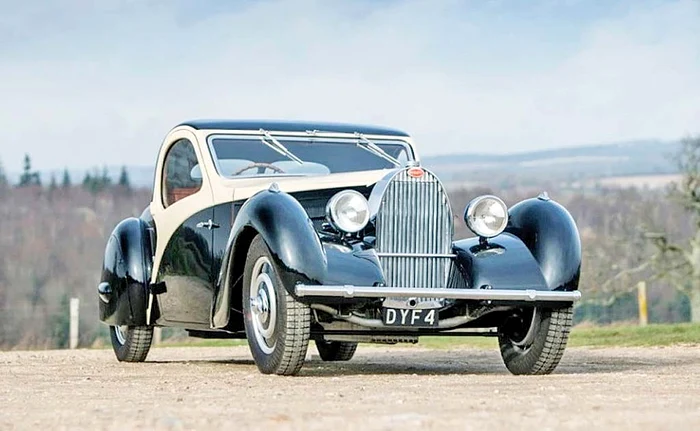 Bugatti Type 57 Atalante Faux Cabriolet, din 1935, o mașină de colecție
