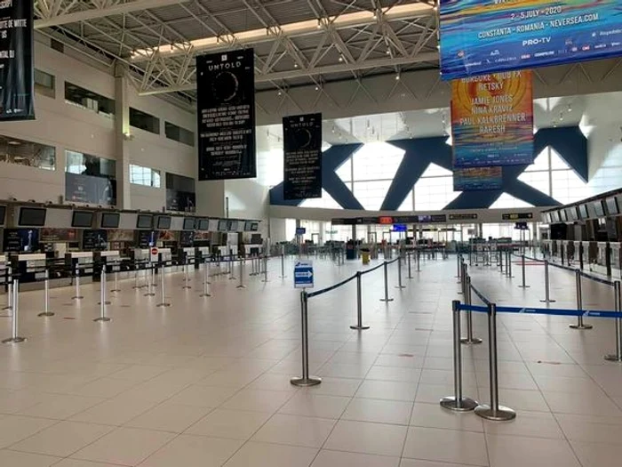 Terminalul Plecări din Aeroportul Otopeni este gol