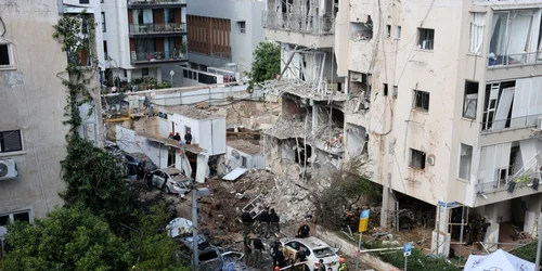 O racheta iraniană a lovit în Tel Aviv FOTO EPA EFE jpg