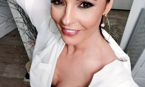 1 andreea marin nou 2 jpg jpeg