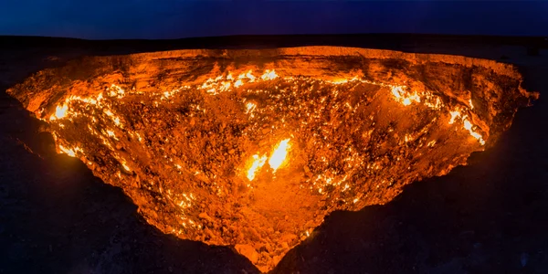 Craterul Darvaza Foto shutterstock 1147253870 jpg