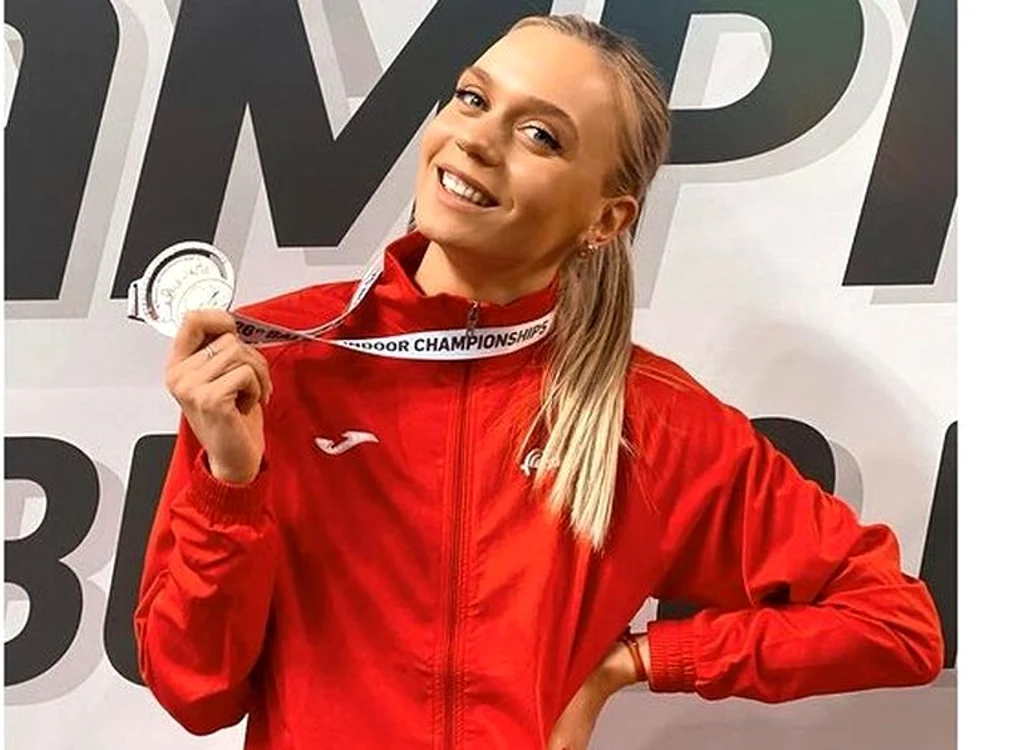 
    Marina Baboi, cu medalia de argint de la Balcaniadă  