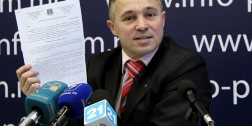 Teo Cârnaț părăsește PL