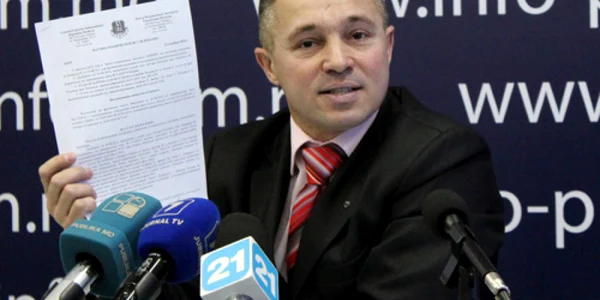 Teo Cârnaț părăsește PL