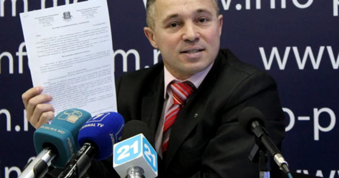 Teo Cârnaț părăsește PL