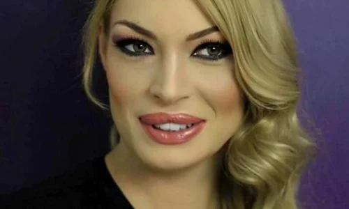 valentina pelinel jpeg