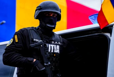 politist foto mai jpg