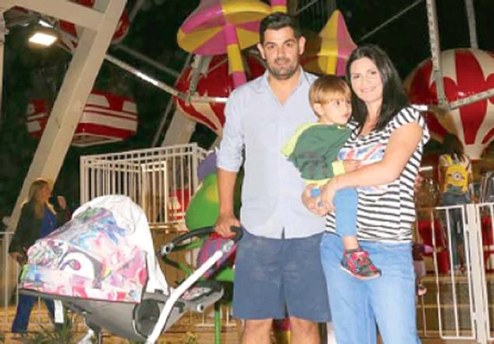 Ellie și iubitul ei sunt topiți după copiii lorFoto Arhivă Personală