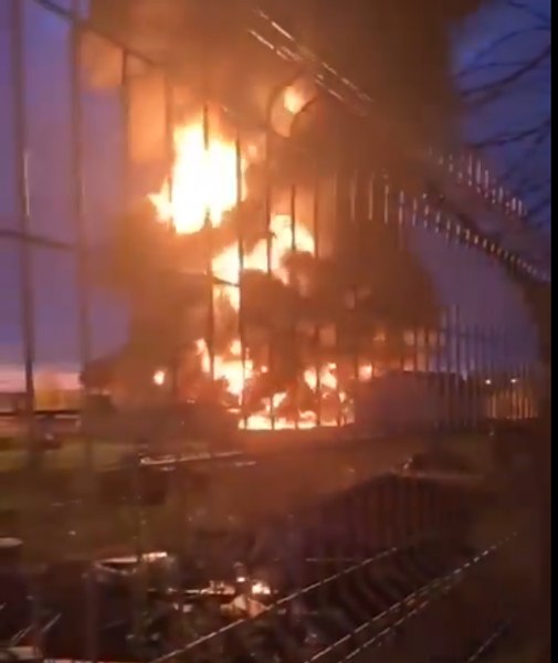 Infrastructuri energetice au luat foc în regiuni ruse după atacuri cu drone dinspre Ucraina VIDEO