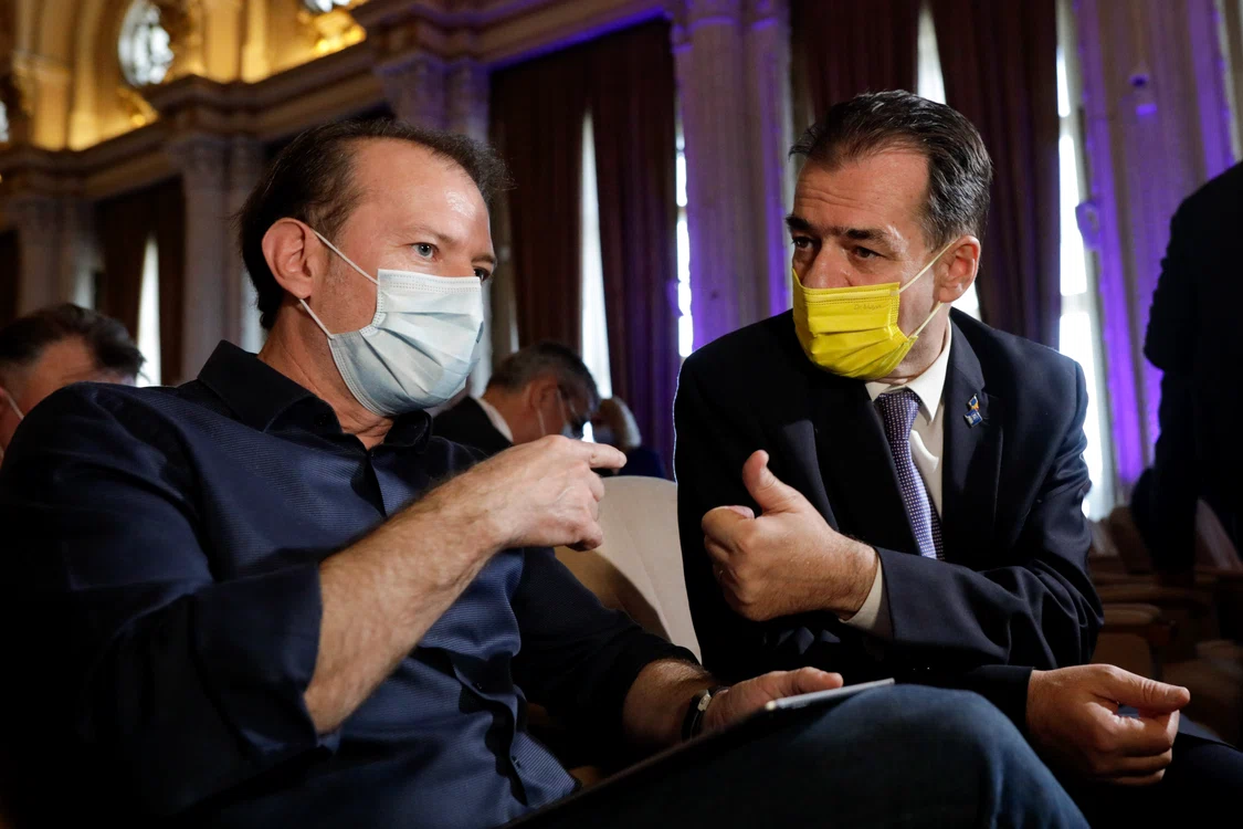 
    Ludovic Orban a pierdut alegerile la șefia PNL în fața lui Florin Cîțufoto: Inquam Photos  