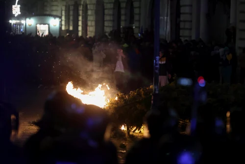 Violențe la protestul organizat fata de decizia BEC FOTO Inquam / George Călin