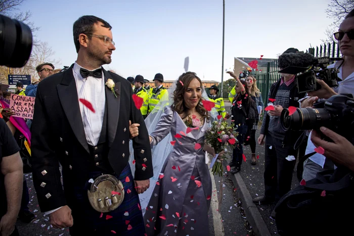 2 assange bun 1 jpg jpeg