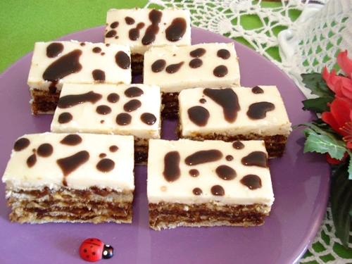 prajitura dalmatian cu foi de napolitana jpeg
