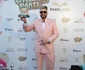 Cătălin Botezatu care a plecat acasă și cu un premiu în fashion pentru cariera lui frumoasă, pe care l-a adăugat la cele peste 500 de premii din colecția lui, printre care și multe distincții internaționale