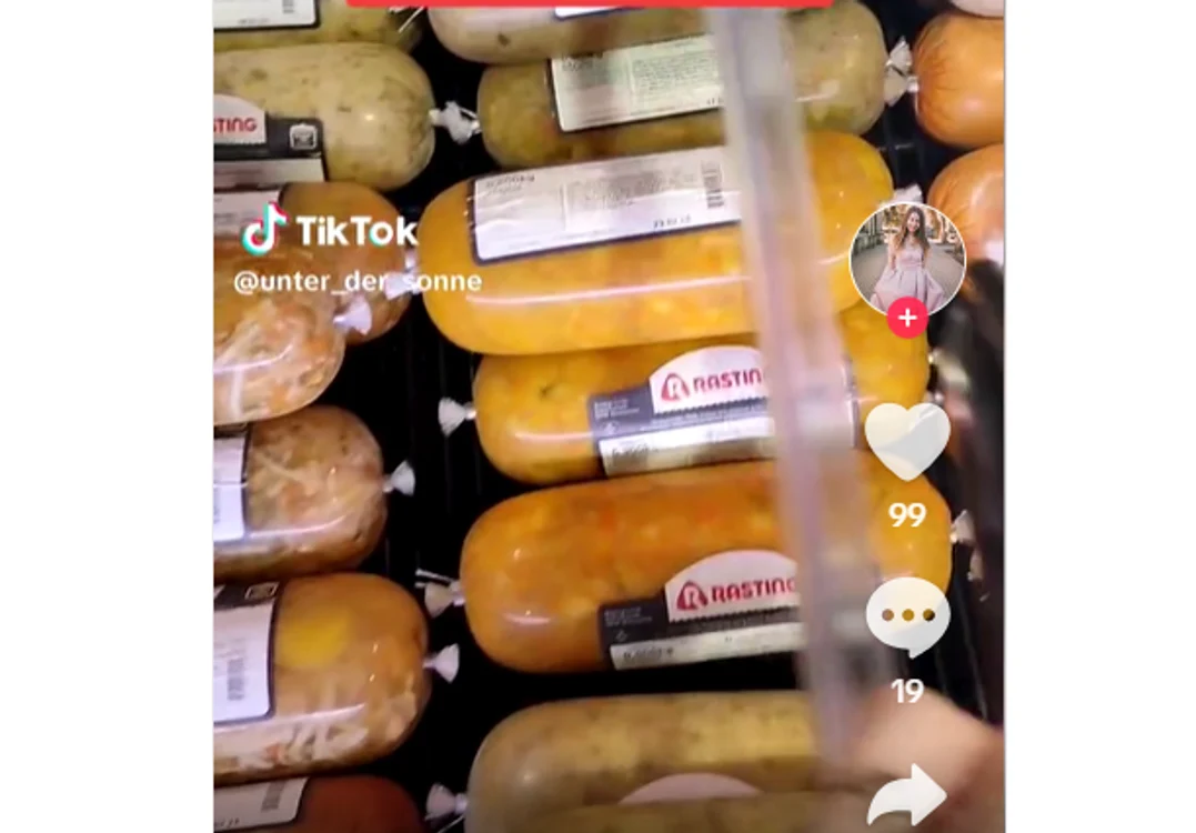 Supa la baton, printre produsele care i-au atras atenția. FOTO captură TikTok