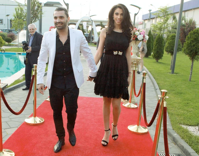 Raluca şi Pepe au făcut cununia civilă la 18 aprilie 2012, iar la 17 februarie 2013 au botezat-o pe fetiţa lor, MariaFoto: Click!