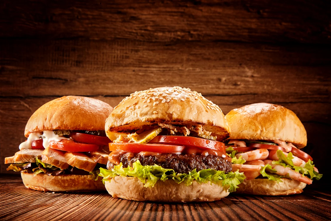 Excesul de burger de vită poate favoriza apariția diabetului FOTO Adevărul