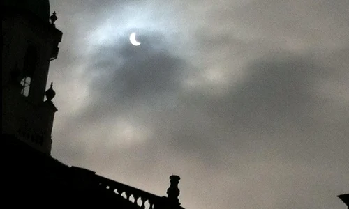 eclipsa de soare oxford jpeg