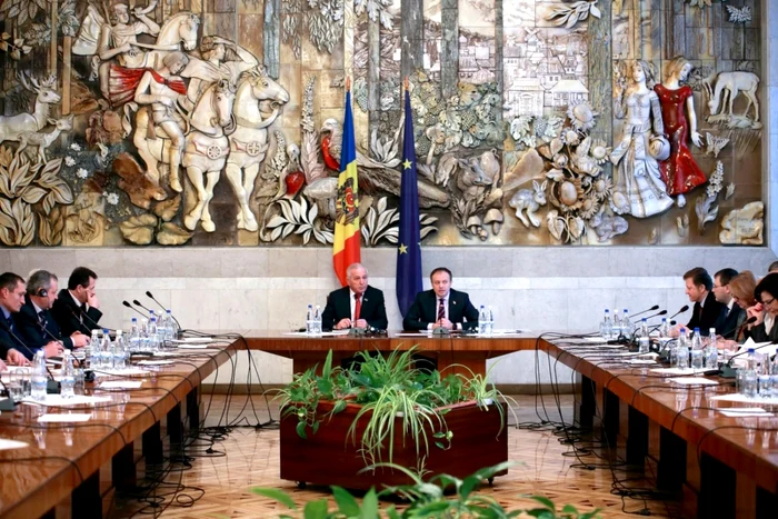 Prima
şedinţă a grupului de lucru
a Parlamentului cu Adunarea Populară a UTA Găgăuziei.
FOTO parlament.md