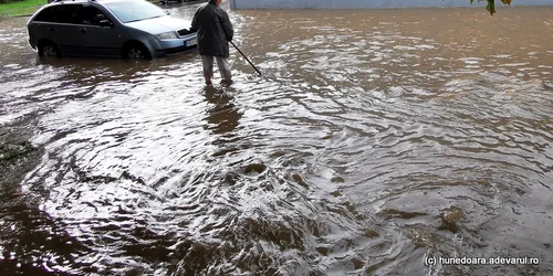 Inundații în Hunedoara, Foto Daniel Guță, ADEVĂRUL (9) jpg