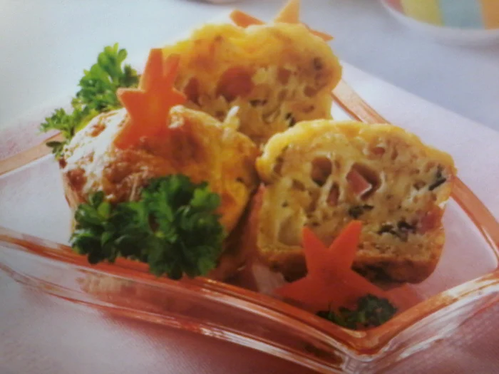 
    Checuri cu dovlecei şi verdeaţă   