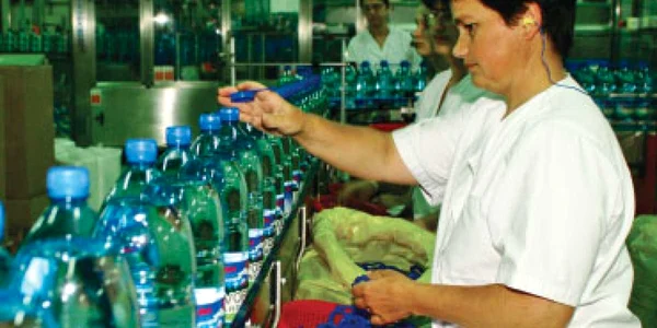 Izvoare de apă minerală scoase la licitaţie